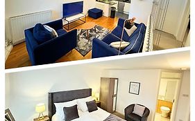The Heart Of Kensington Mews - 3 Bedrooms House-Private Entrance-Hyde Park Walk Away-Green Park 9 Minutes Underground- The Best Of London With Glamour Of Kensington