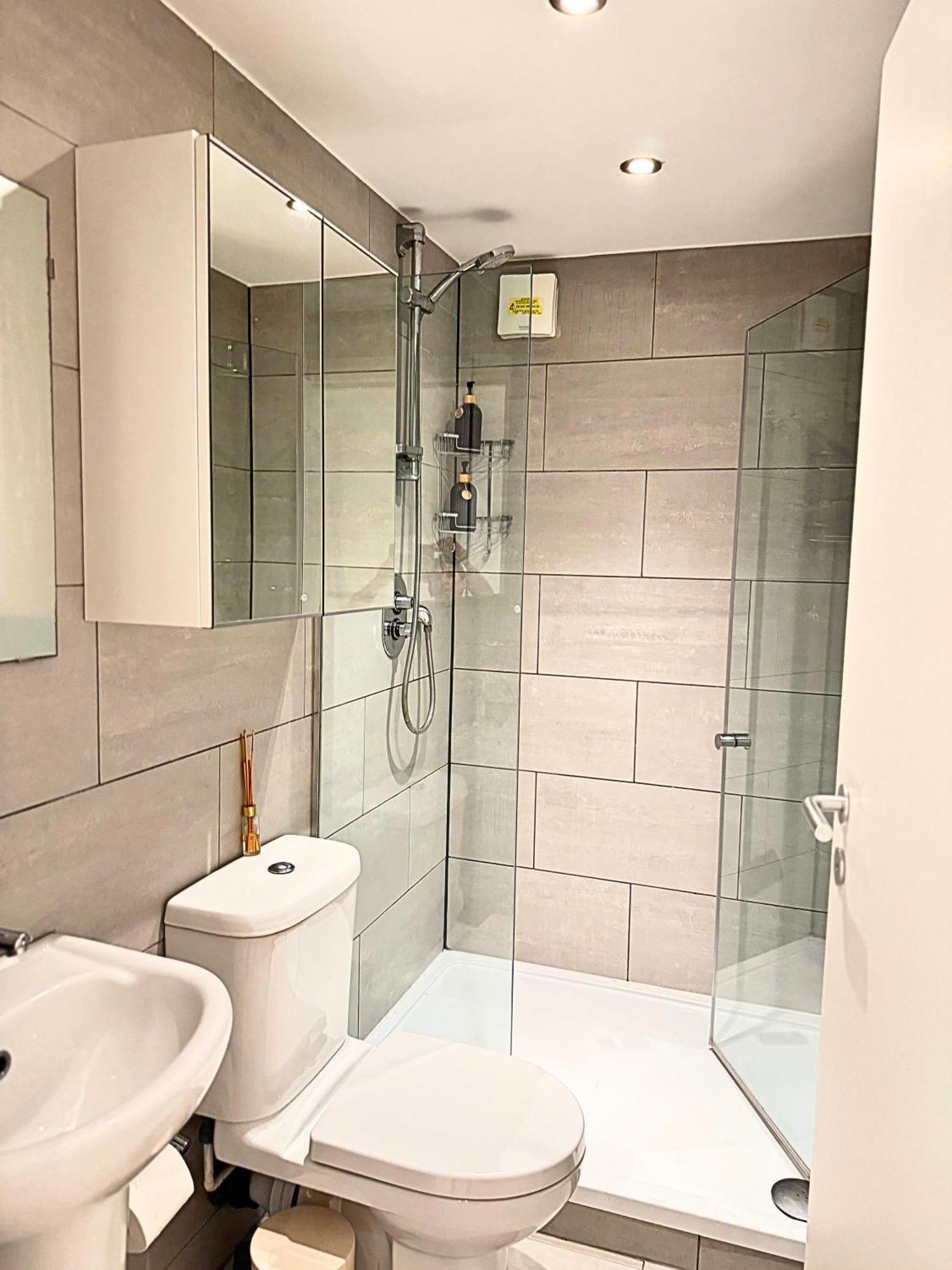 Kensington Mews Retreat: Hyde Park Hideaway Villa London Exterior photo
