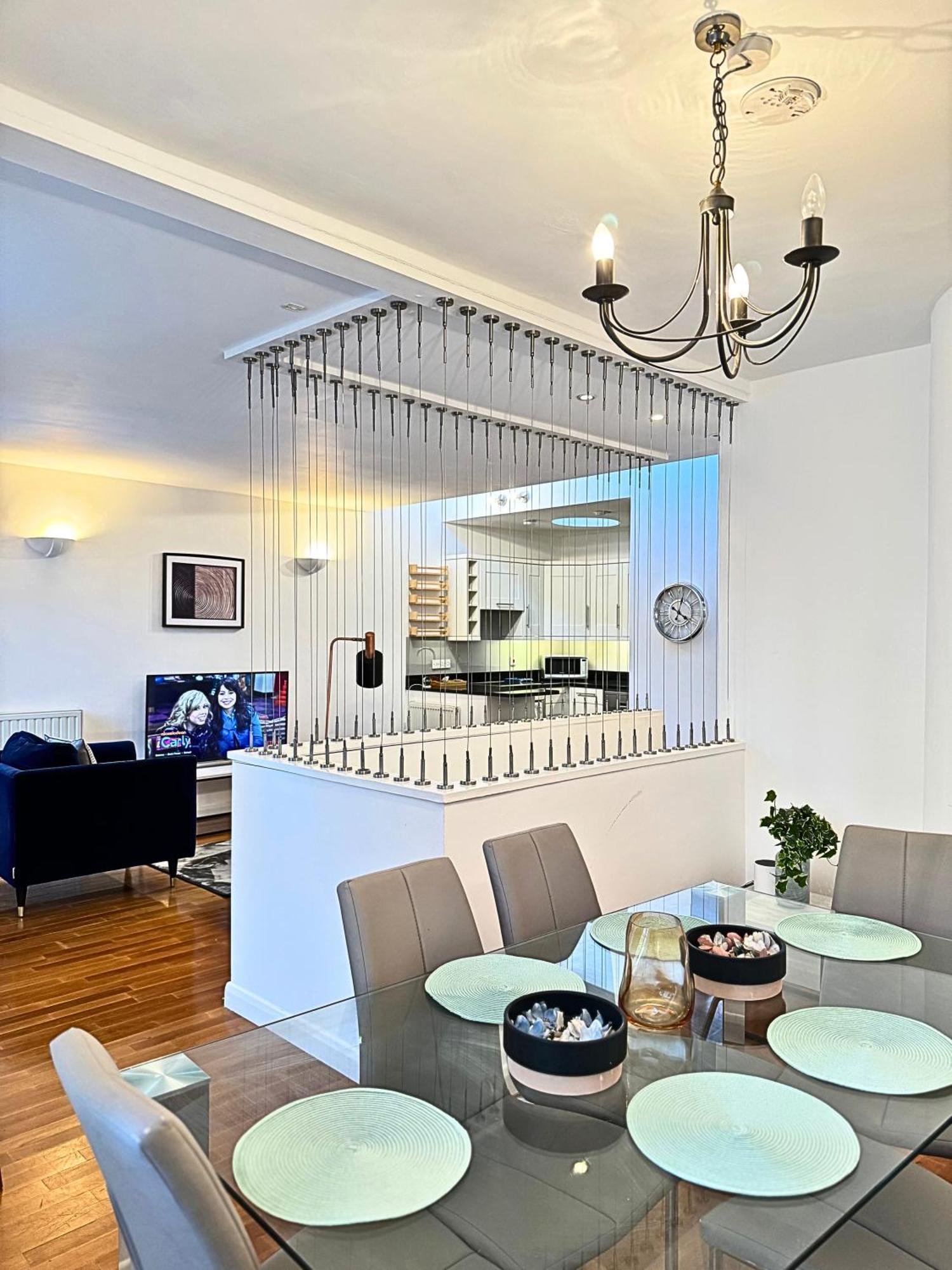 Kensington Mews Retreat: Hyde Park Hideaway Villa London Exterior photo