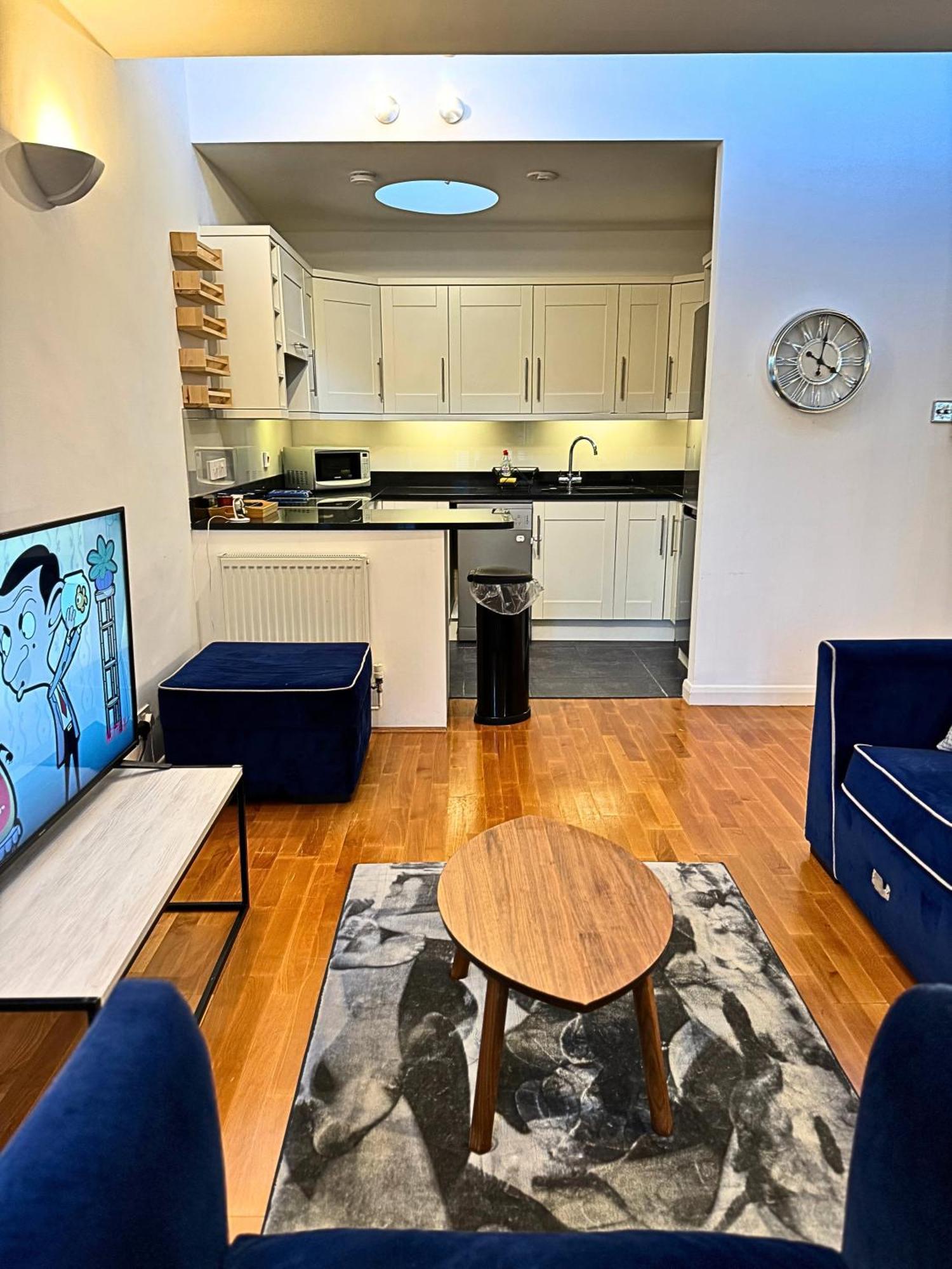 Kensington Mews Retreat: Hyde Park Hideaway Villa London Exterior photo