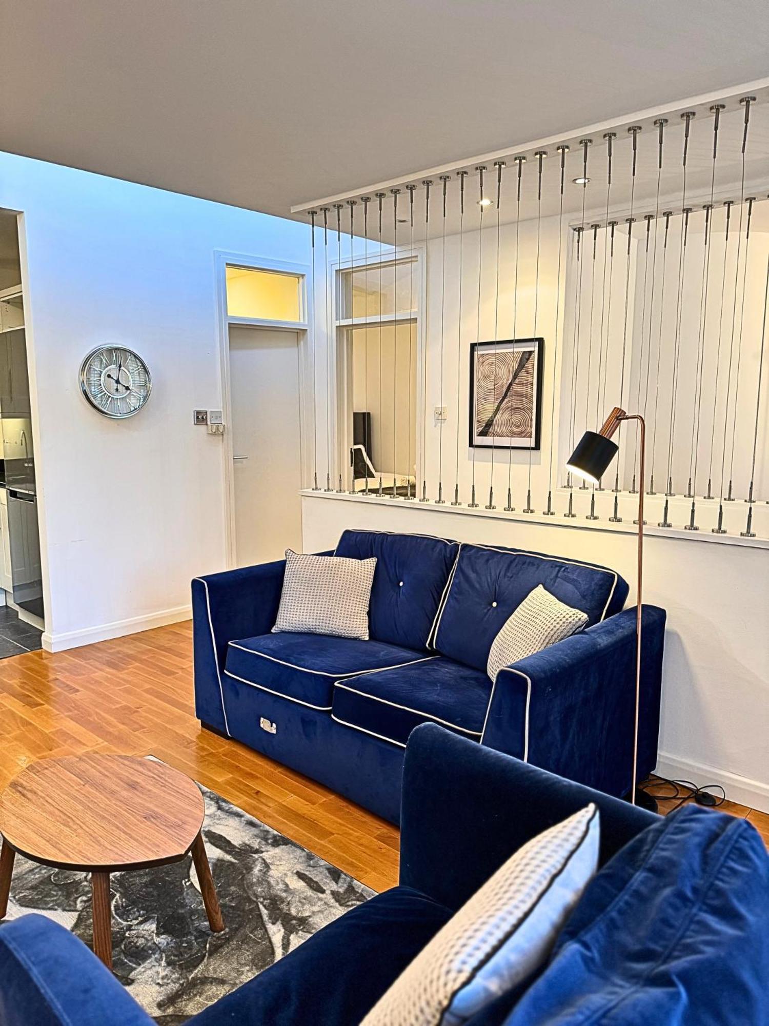 Kensington Mews Retreat: Hyde Park Hideaway Villa London Exterior photo