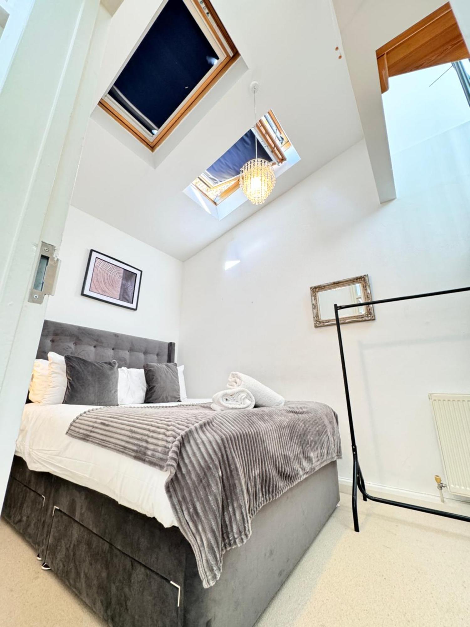 Kensington Mews Retreat: Hyde Park Hideaway Villa London Exterior photo